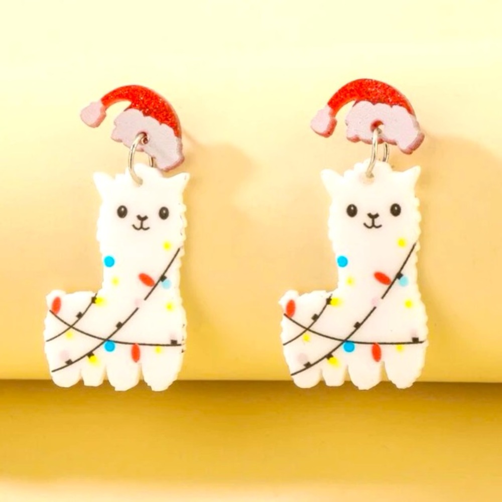 CutieLla’Tootie Llama Earrings - Picture 1 of 3